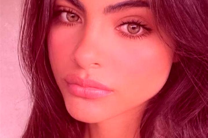 Mila, 36, a brunette green-eyed caribbean companion based in Bykle. Offering Dinner Date, Striptease, Duos, CIM. Available for incall and outcall, overnight ...