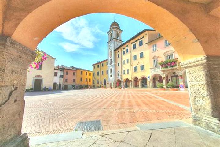 Mila, 36 — Escort in Portico di Romagna, Italy