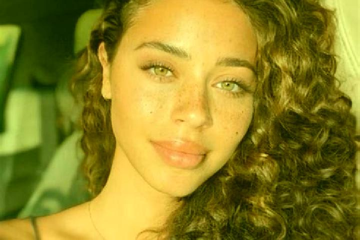 Mila, 37, a black hazel-eyed latina companion based in Arcis-sur-Aube. Offering Erotic Massage, Domination, Party Girl. Available for incall and outcall, ove...