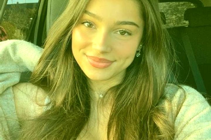 Mila, 37, a brunette blue-eyed asian companion based in Saerkaenniemi. Offering Prostate Massage, Tantra, Party Girl, Girlfriend Experience, Overnight. Avail...