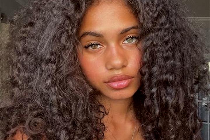 Mila, 37, a chestnut blue-eyed ebony companion based in Les Lucs-sur-Boulogne. Offering Massage, Prostate Massage, GFE, 69. Available for incall and outcall,...