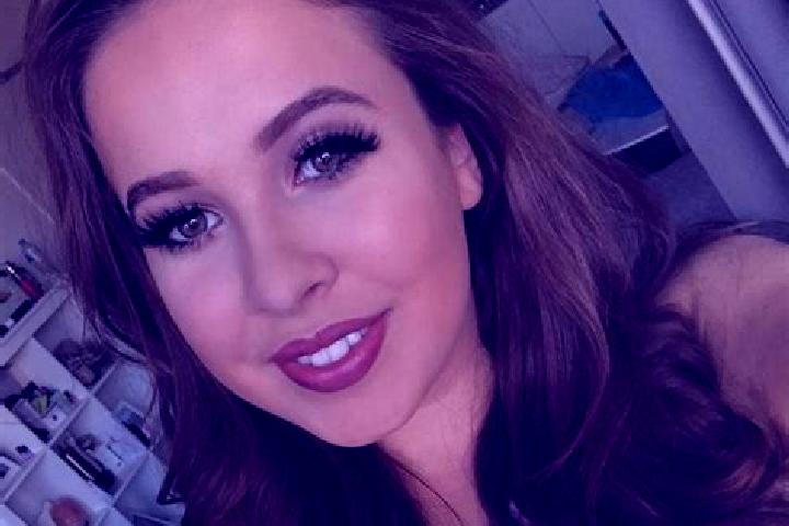Mila, 38, a auburn dark-eyed caribbean companion based in Corner Brook. Offering Striptease, Overnight, Travel Companion, A-Level. Available for incall and o...