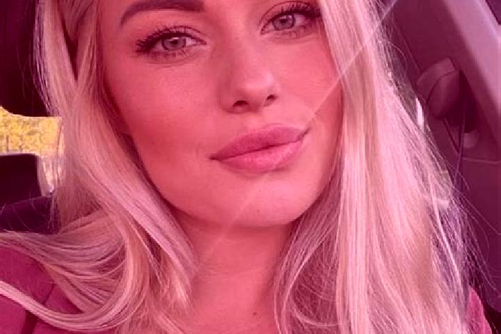 Mila, 38, a blonde hazel-eyed mediterranean companion based in Las Barrillas. Offering Party Girl, Fetish. Available for incall and outcall, day and evening ...