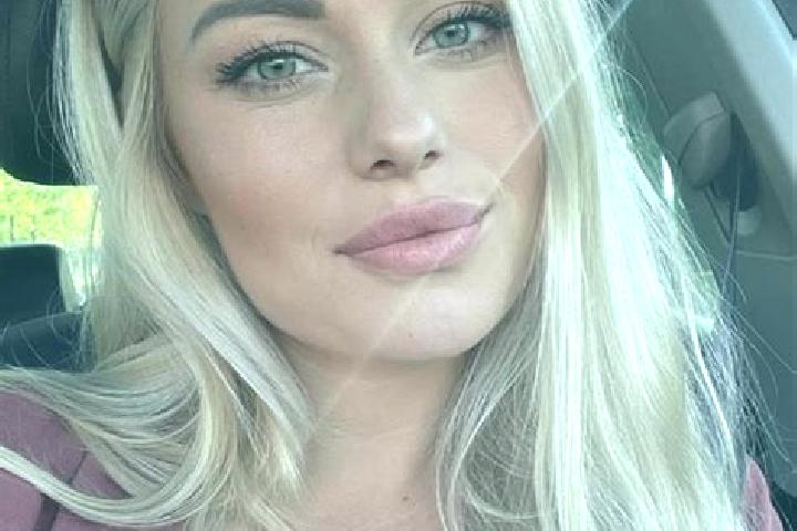 Mila, 38, a blonde hazel-eyed mixed companion based in Wora. Offering Travel Companion, Prostate Massage, OWO. Available for incall and outcall, day and even...