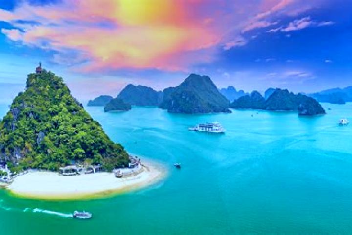Mila, 38 — Escort in Huong Tra, Vietnam