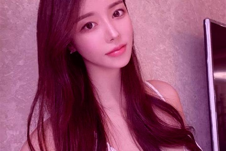 Mila, 38 — Escort in Wangdain, China