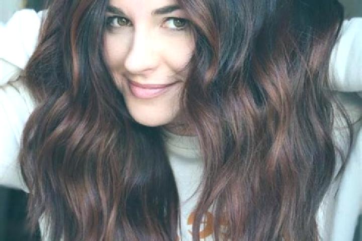 Mila, 39, a auburn dark-eyed european companion based in Broadwater. Offering Couples, OWO, A-Level. Available for incall and outcall, day and evening dates.