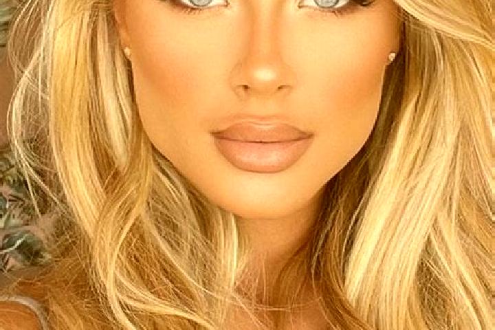 Mila, 39, a blonde blue-eyed latina companion based in Thasos. Offering Duos, OWO, Domination, GFE. Available for incall and outcall, day and evening dates.