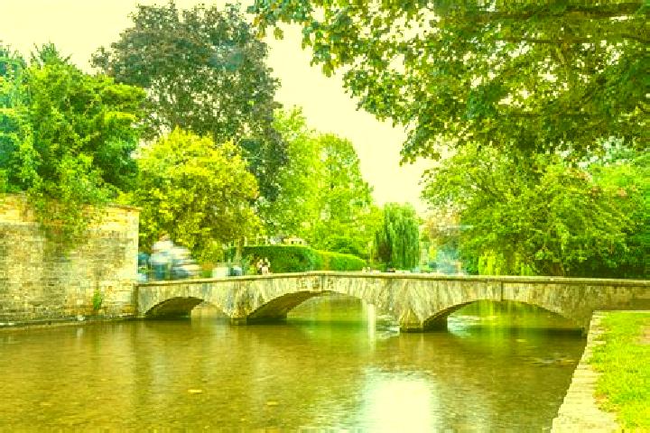 Mila, 39 — Escort in Bourton on the Water, United Kingdom