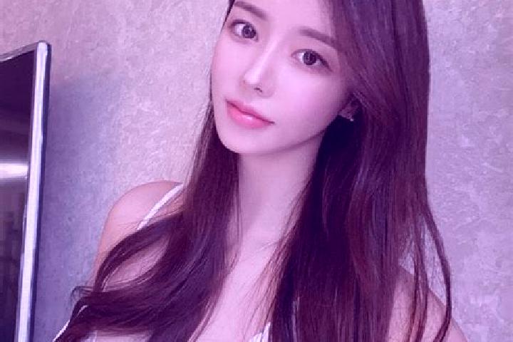 Mila, 39 — Escort in Huang ao, China