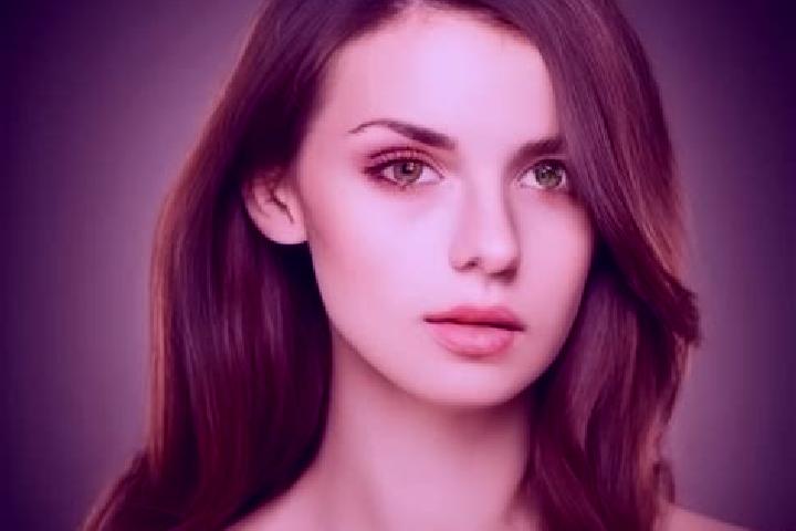 Naomi, 20, a auburn amber-eyed european companion based in Alcozacan. Offering Overnight, Duos, Prostate Massage. Available for incall and outcall, day and e...