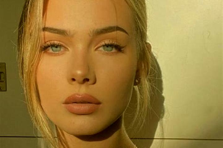 Naomi, 20, a blonde brown-eyed european companion based in Ammenaes. Offering Travel Companion, Couples. Available for incall and outcall, overnight bookings...