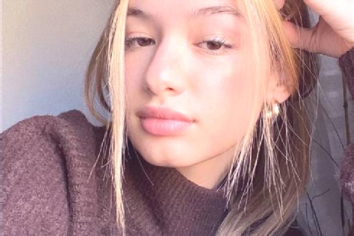 Naomi, 20, a blonde brown-eyed mixed companion based in Dyemedougou. Offering Party Girl, Erotic Massage. Available for incall and outcall, day and evening d...