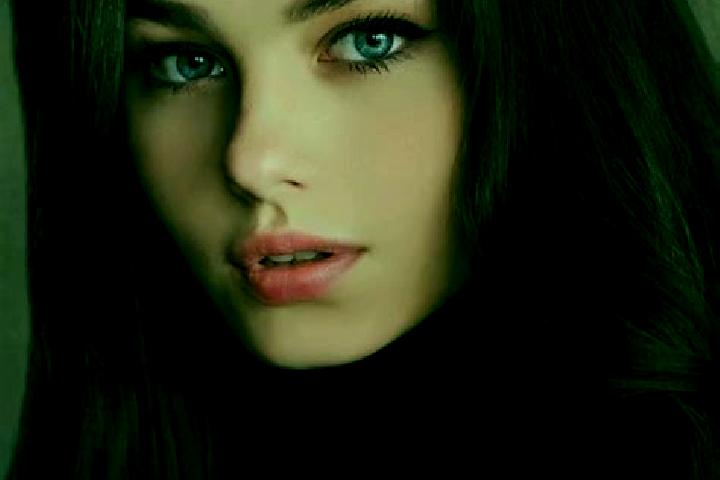 Naomi, 20, a brunette grey-eyed slavic companion based in Calvi Risorta. Offering A-Level, Prostate Massage, Fetish. Available for incall and outcall, day an...