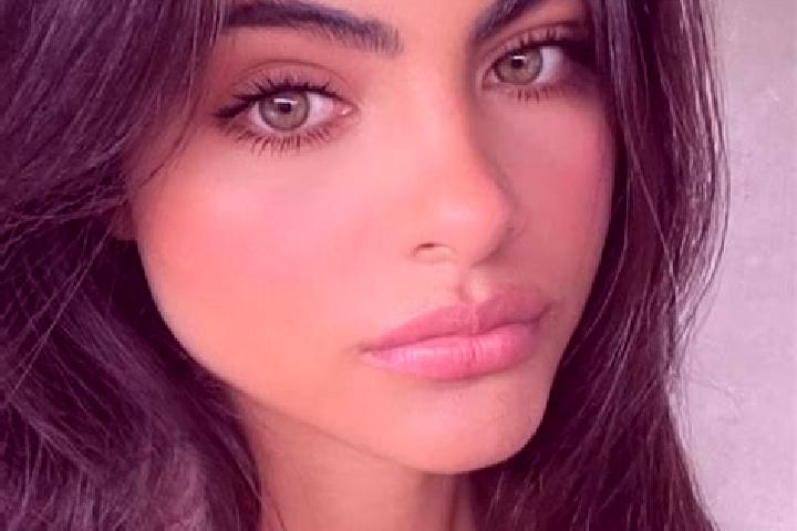Naomi, 20, a chestnut dark-eyed indian companion based in Thionville. Offering Striptease, Tantra, Couples. Available for incall and outcall, day and evening...