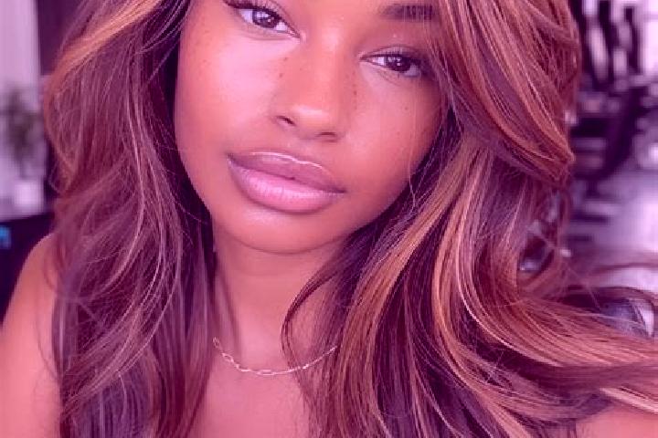 Naomi, 20, a dark blonde hazel-eyed mixed companion based in Pleasant Valley. Offering GFE, Party Girl, Prostate Massage, Duos. Available for incall and outc...