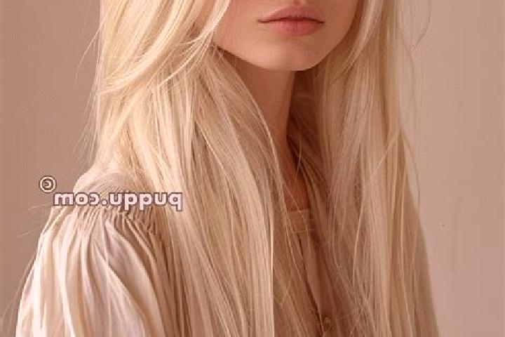 Naomi, 20, a platinum blonde blue-eyed middle eastern companion based in Kolasin. Offering GFE, OWO, Overnight. Available for incall and outcall, day and eve...