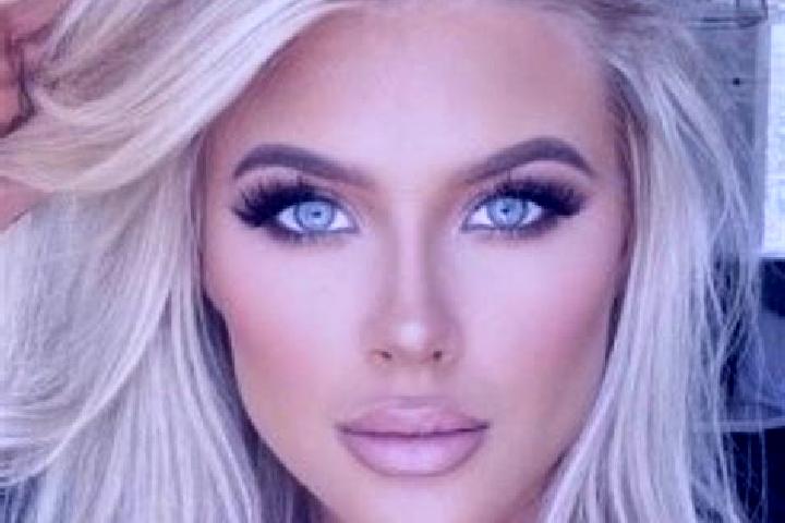 Naomi, 20, a platinum blonde brown-eyed mediterranean companion based in Cogolin. Offering Striptease, Tantra, Domination, CIM. Available for incall and outc...