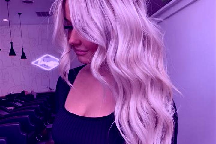 Naomi, 20, a platinum blonde grey-eyed latina companion based in Ebersberg. Offering Massage, Party Girl, Striptease. Available for incall and outcall, overn...