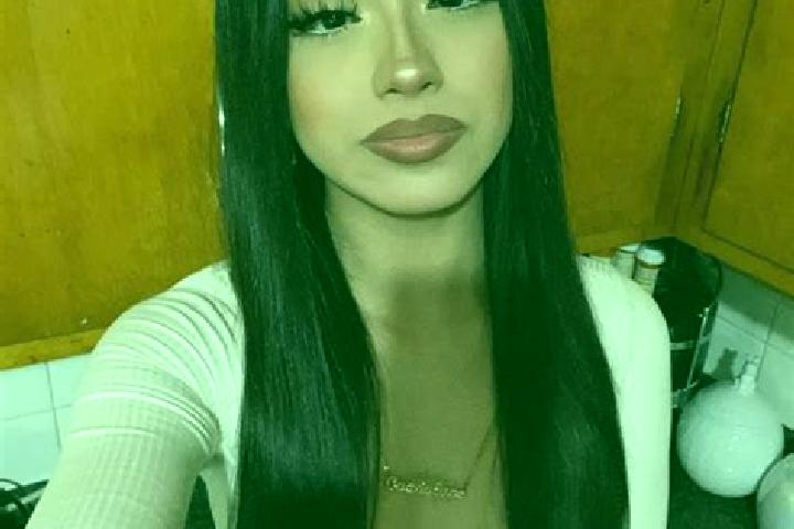 Naomi, 20, a red amber-eyed latina companion based in Oosseld. Offering Travel Companion, Party Girl, Couples, CIM. Available for incall and outcall, day and...