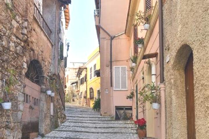 Naomi, 20 — Escort in Priverno, Italy