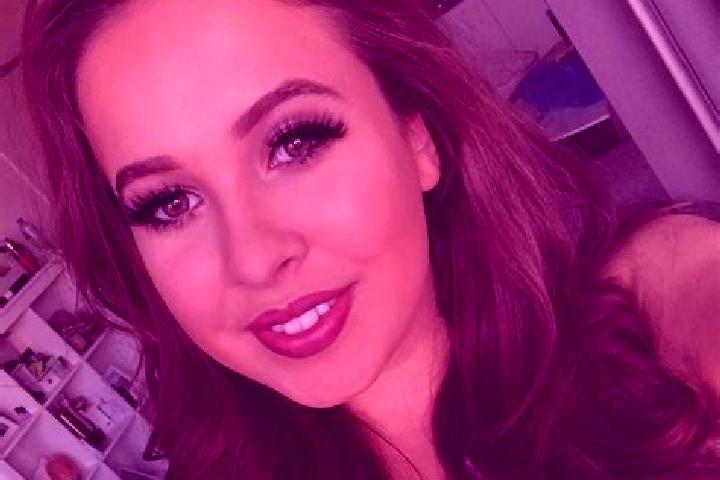 Naomi, 21, a auburn amber-eyed caribbean companion based in Surano. Offering Party Girl, Dinner Date, Massage, Fetish, 69. Available for incall and outcall, ...