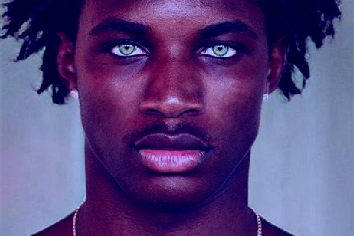 Naomi, 21, a black green-eyed mediterranean companion based in Steinway. Offering Roleplay, Massage, Domination. Available for incall and outcall, day and ev...