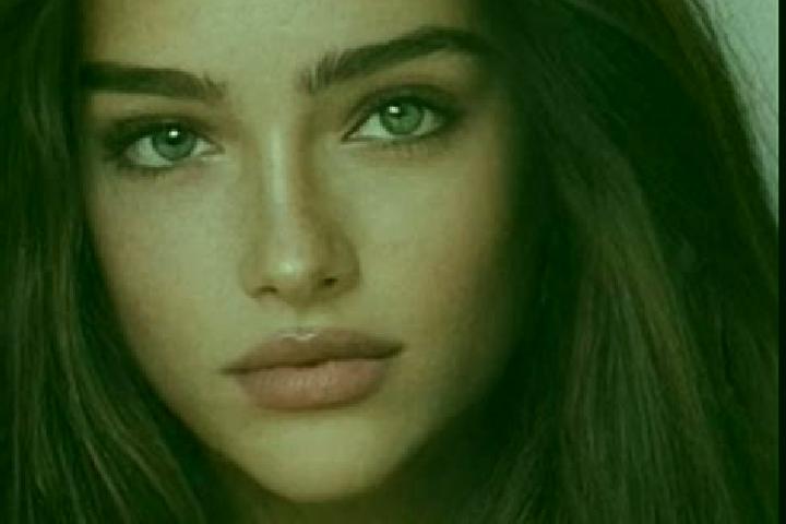 Naomi, 21, a chestnut grey-eyed caucasian companion based in Andoung Pou. Offering Deep French Kissing, GFE, Roleplay. Available for incall and outcall, day ...