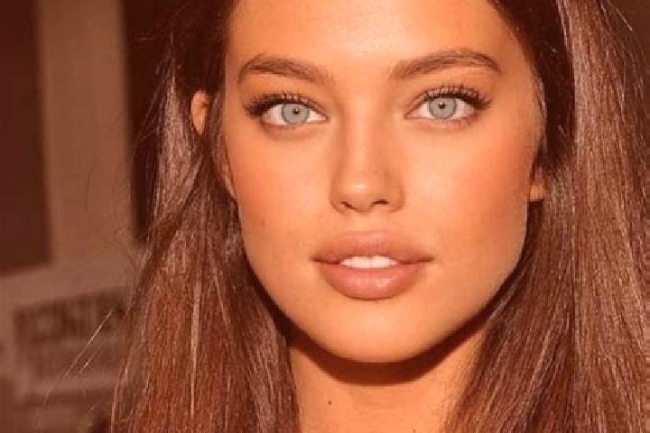Naomi, 21, a chestnut grey-eyed caucasian companion based in Verchain-Maugre. Offering Fetish, Party Girl. Available for incall and outcall, overnight bookin...