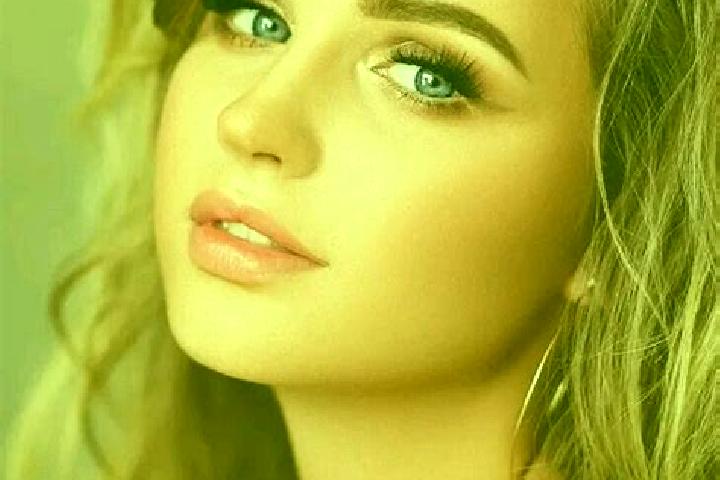 Naomi, 21, a dark blonde blue-eyed caucasian companion based in Beniarbeig. Offering Duos, Travel Companion, GFE. Available for incall and outcall, day and e...