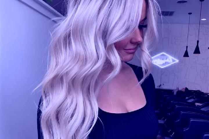 Naomi, 21, a platinum blonde amber-eyed ebony companion based in Koulokaha. Offering Domination, Dinner Date, Duos. Available for incall and outcall, overnig...
