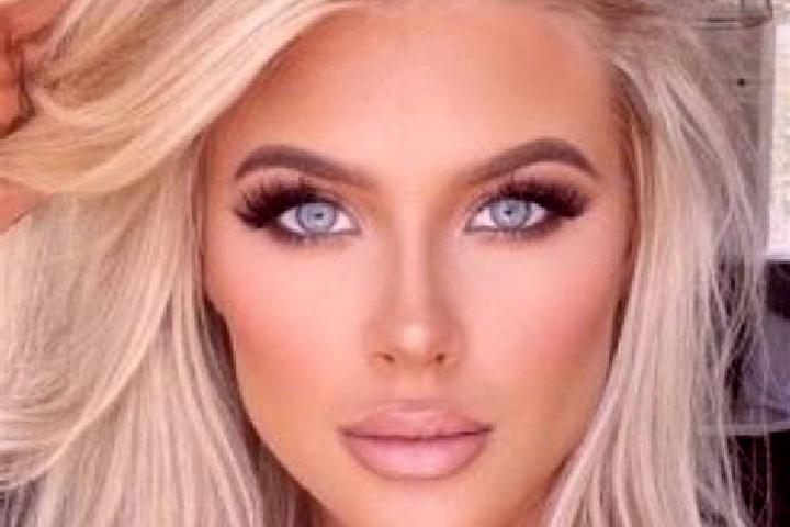 Naomi, 21, a platinum blonde dark-eyed caucasian companion based in Chiepo. Offering Fetish, Deep French Kissing, Domination, Girlfriend Experience, BDSM. Av...