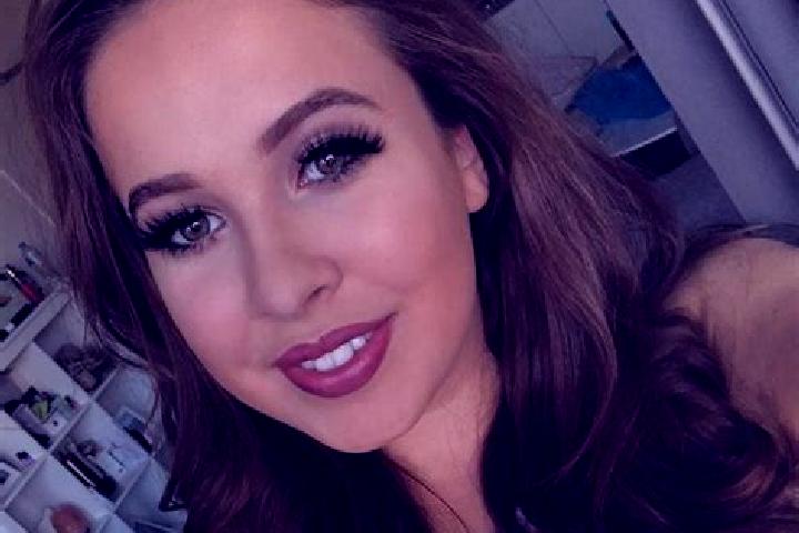 Naomi, 21, a red brown-eyed european companion based in Donsieders. Offering Deep French Kissing, Girlfriend Experience, BDSM, Massage. Available for incall ...