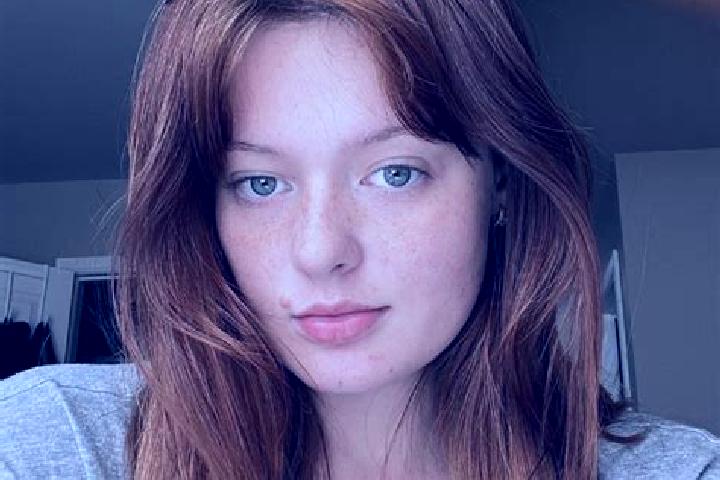 Naomi, 21, a red grey-eyed indian companion based in Danghara. Offering Prostate Massage, A-Level, Party Girl. Available for incall and outcall, day and even...