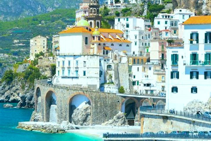 Naomi, 21 — Escort in Aquilonia, Italy