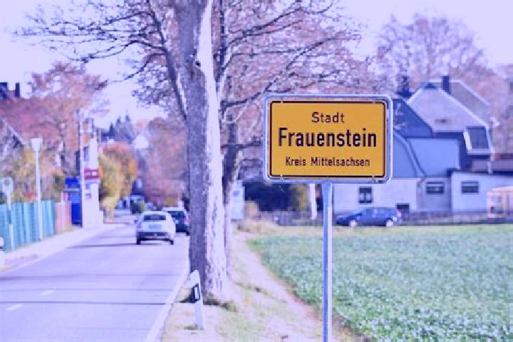 Naomi, 21 — Escort in Frauenstein, Austria
