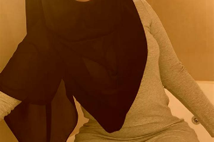 Naomi, 21 — Escort in Jihanah, Yemen
