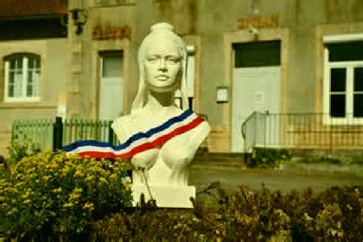 Naomi, 21 — Escort in Lattes, France