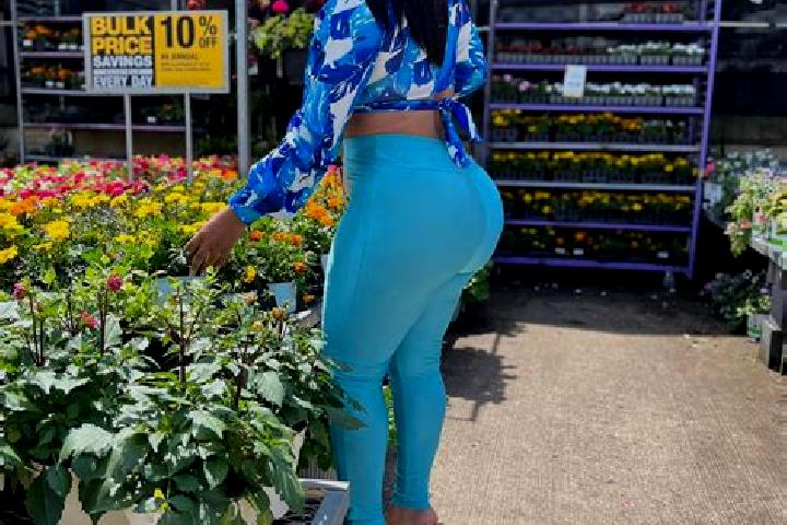 Naomi, 21 — Escort in Nado Buenavista, Mexico