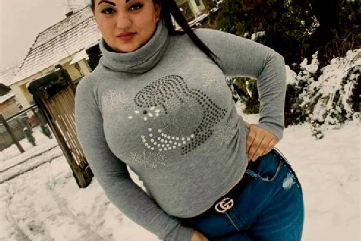 Naomi, 21 — Escort in Tarnalelesz, Hungary