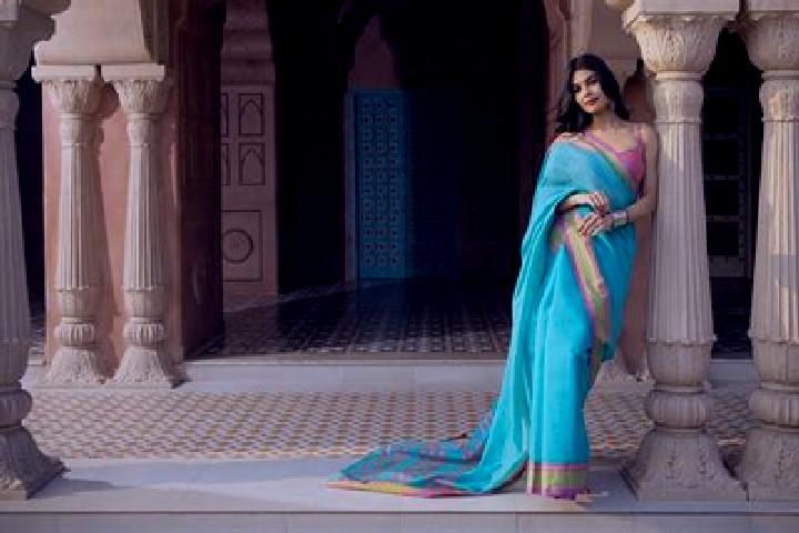 Naomi, 21 — Escort in Uttar Athiabari, India