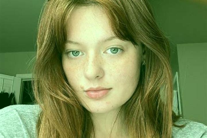 Naomi, 22, a auburn amber-eyed caucasian companion based in Estancarbon. Offering CIM, GFE, Striptease, Prostate Massage. Available for incall and outcall, d...