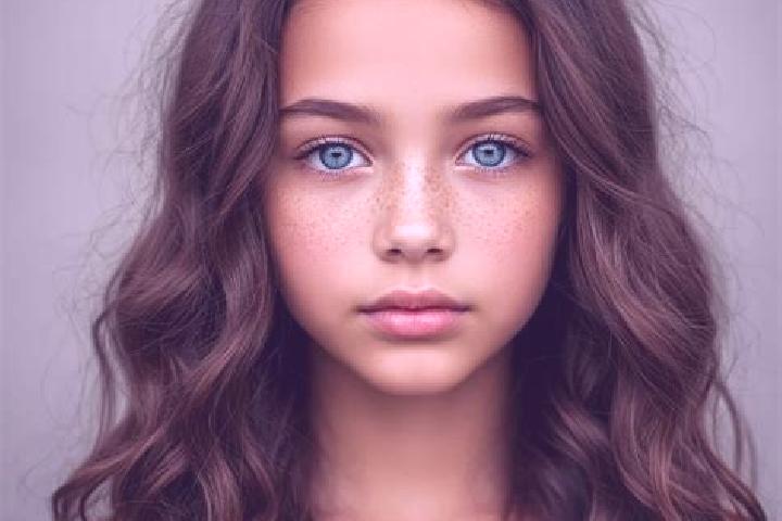 Naomi, 22, a auburn amber-eyed mixed companion based in Smolyachkovo. Offering Massage, Party Girl, A-Level. Available for incall and outcall, day and evenin...