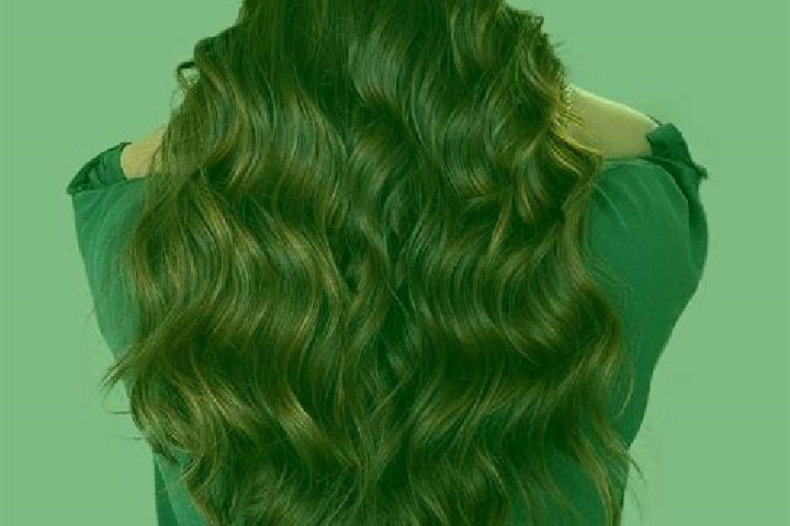 Naomi, 22, a auburn grey-eyed middle eastern companion based in Lochau. Offering OWO, GFE, Massage. Available for incall and outcall, day and evening dates.