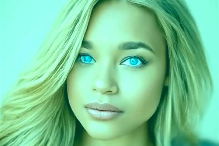 Naomi, 22, a blonde blue-eyed latina companion based in Zlatarei. Offering CIM, Erotic Massage, Deep French Kissing. Available for incall and outcall, day an...