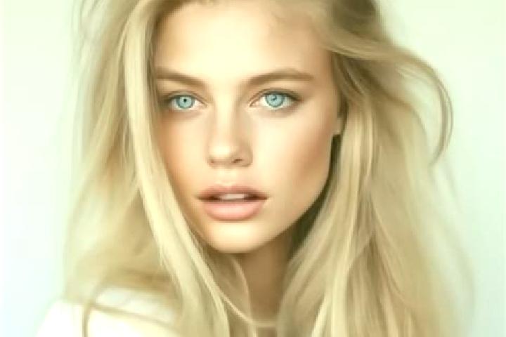 Naomi, 22, a blonde grey-eyed mediterranean companion based in Krummbek. Offering Overnight, Massage, Duos, Deep French Kissing. Available for incall and out...