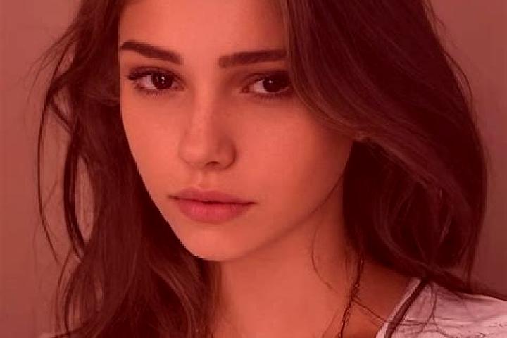 Naomi, 22, a brunette dark-eyed slavic companion based in Valencia de las Torres. Offering Deep French Kissing, 69, Couples, GFE, Prostate Massage. Available...