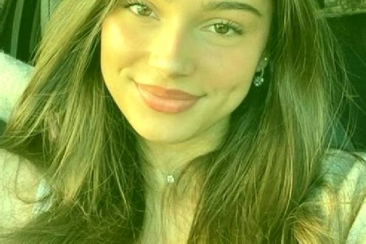 Naomi, 22, a brunette hazel-eyed european companion based in Topolovac. Offering Travel Companion, Fetish, Couples. Available for incall and outcall, overnig...