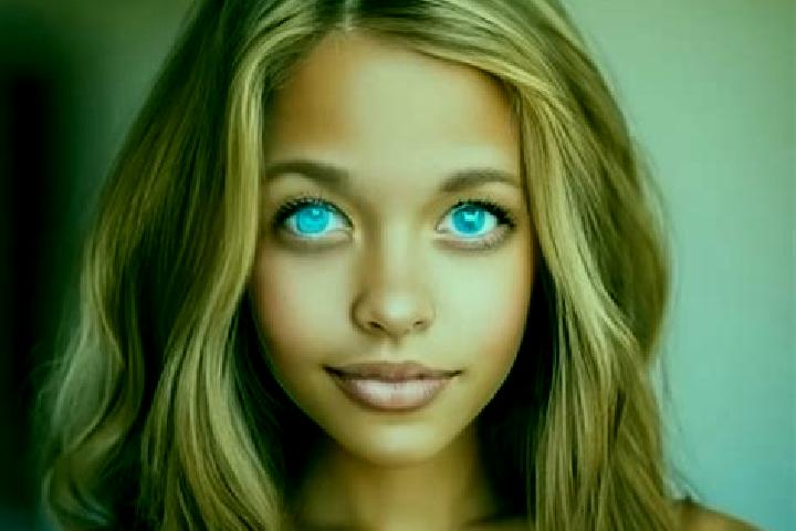 Naomi, 22, a chestnut blue-eyed mixed companion based in Grebbestad. Offering GFE, Fetish, BDSM. Available for incall and outcall, overnight bookings available.
