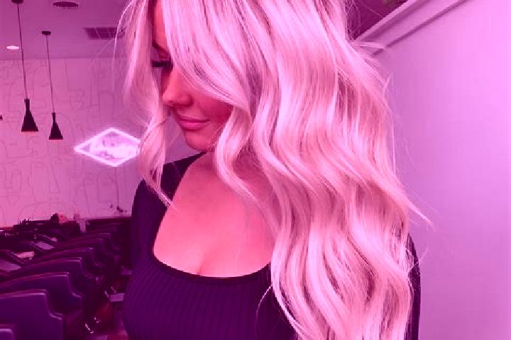 Naomi, 22, a platinum blonde amber-eyed asian companion based in Roccabianca. Offering Girlfriend Experience, Travel Companion, Party Girl, Roleplay. Availab...